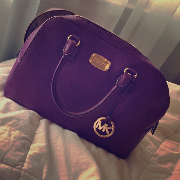 Michael Kors purse - Picture 1 of 1